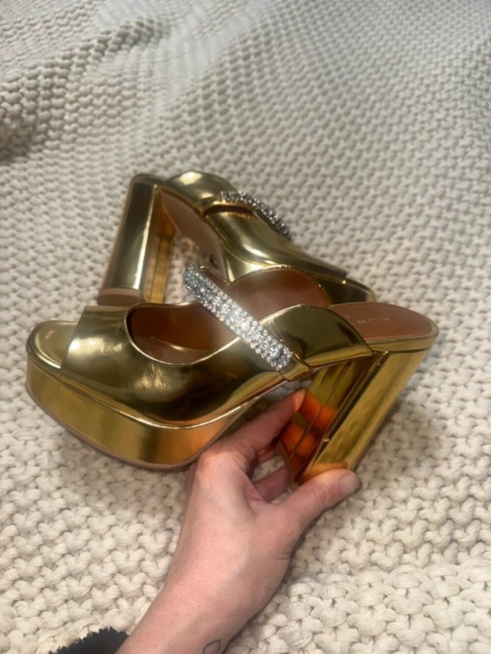 gold platforms